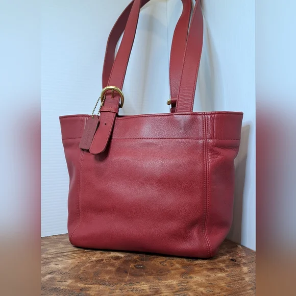 Vintage Coach 4157 Red Leather Waverly Soho Shoulder Buckle Bag